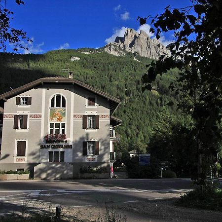 Hotel San Giovanni Vigo di Fassa Exteriör bild