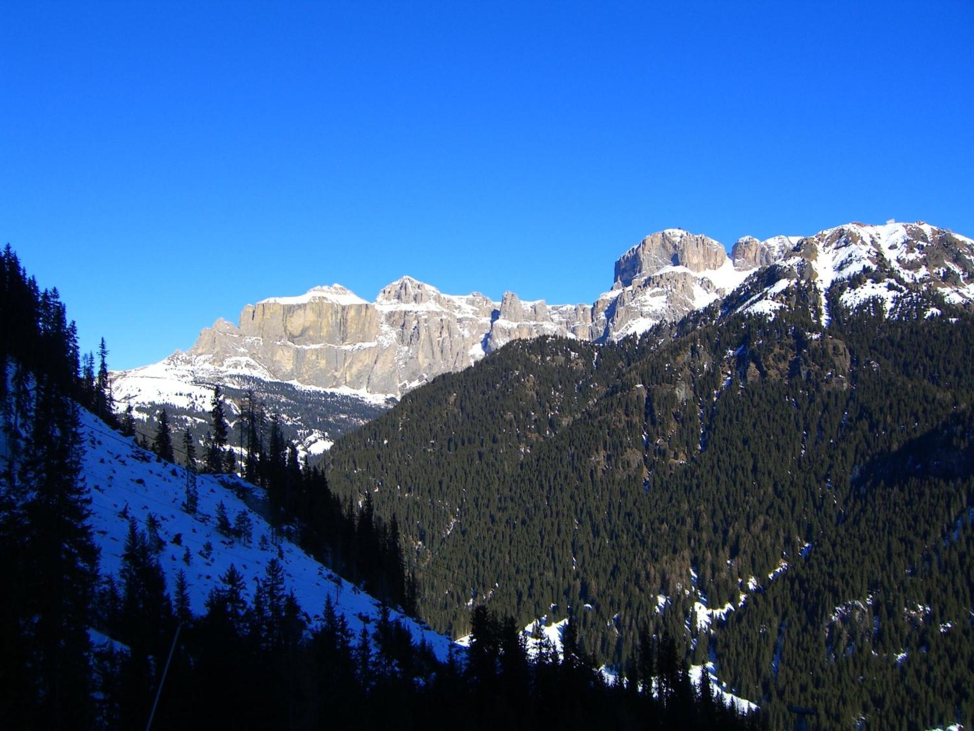 Hotel San Giovanni Vigo di Fassa Exteriör bild