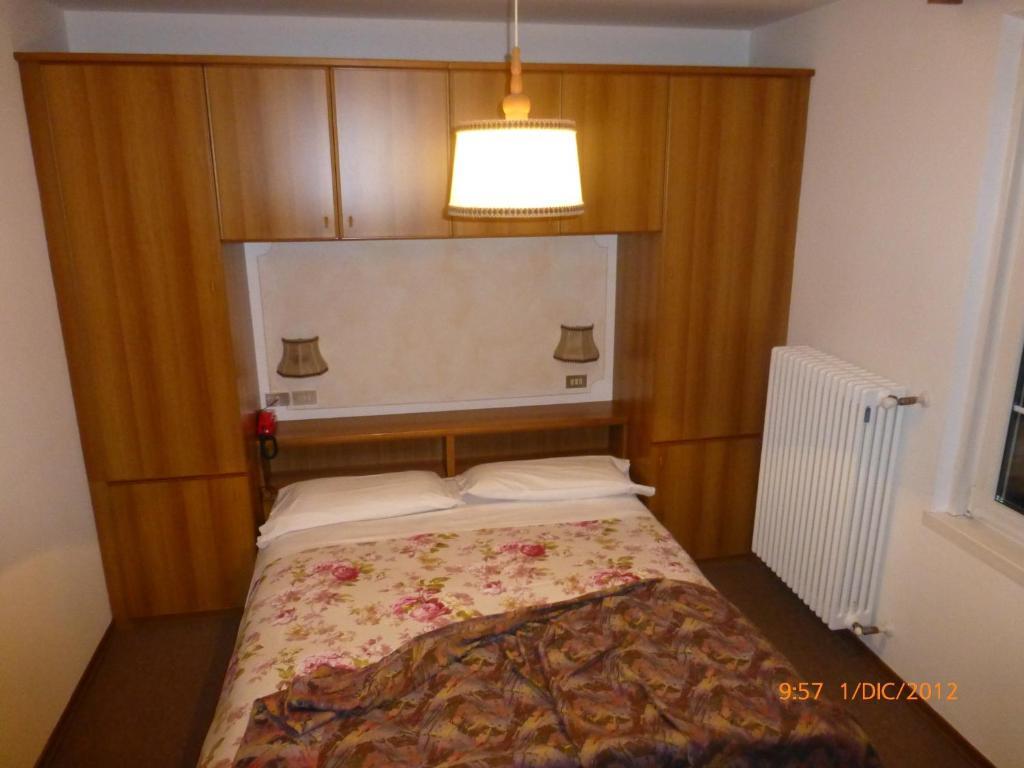 Hotel San Giovanni Vigo di Fassa Exteriör bild