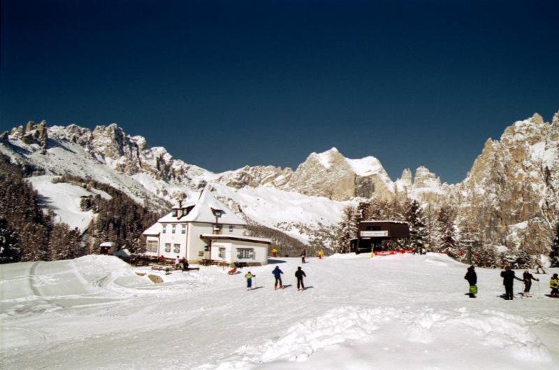 Hotel San Giovanni Vigo di Fassa Exteriör bild