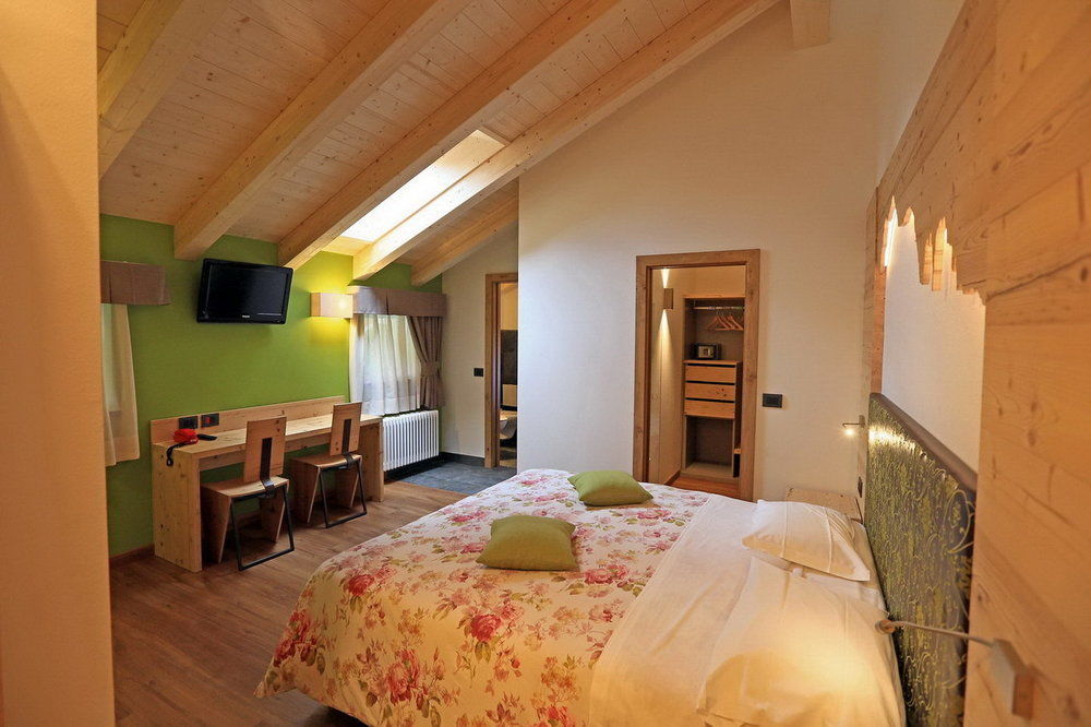 Hotel San Giovanni Vigo di Fassa Exteriör bild
