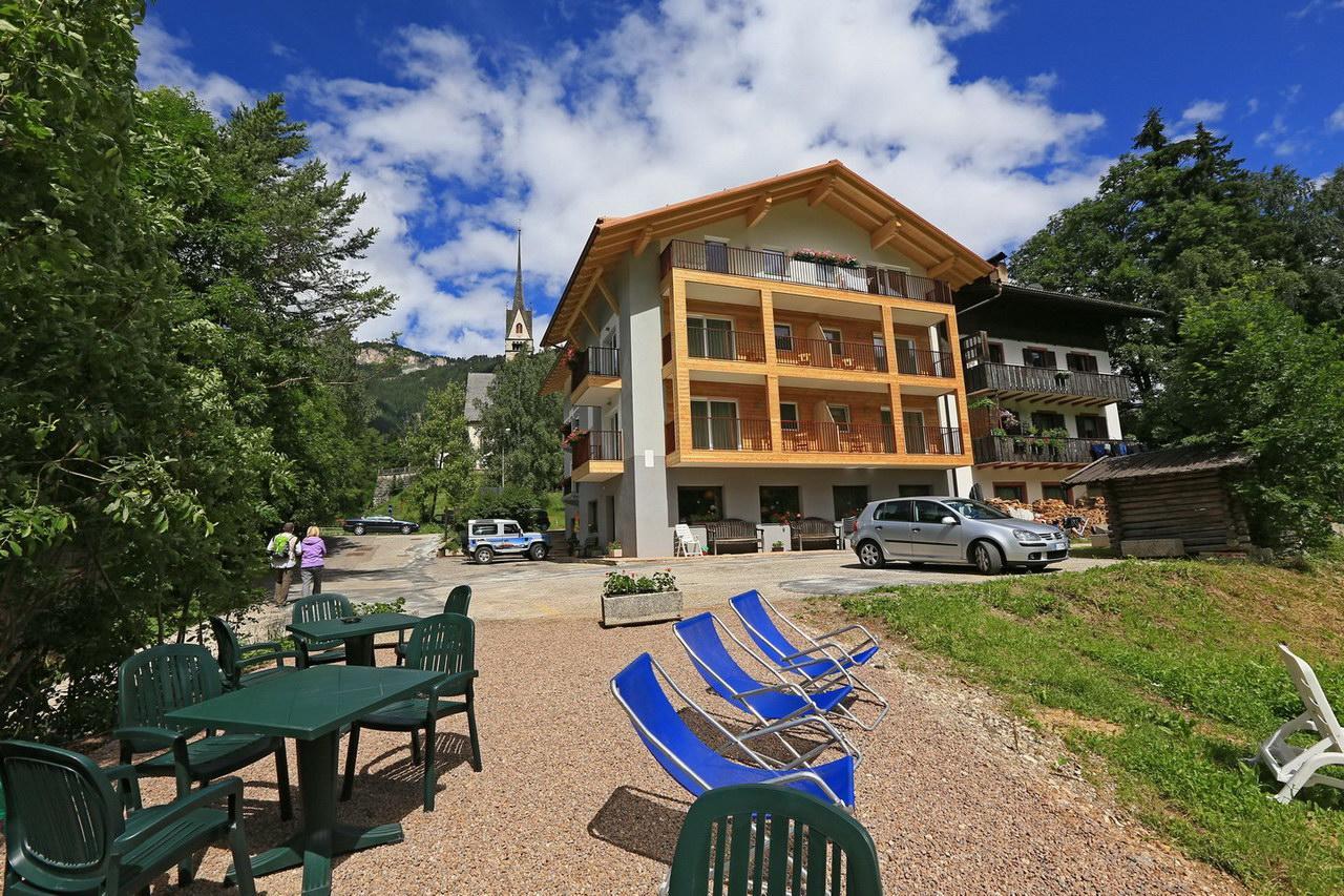 Hotel San Giovanni Vigo di Fassa Exteriör bild